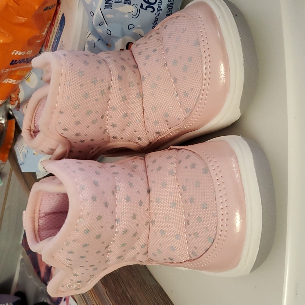Stride rite toddler shoes